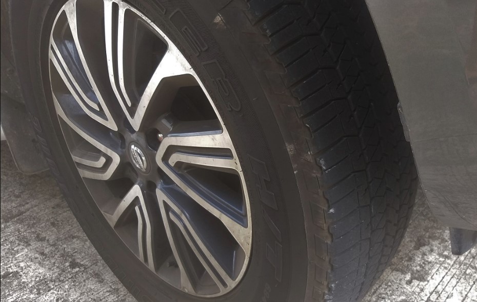 How often to replace tires