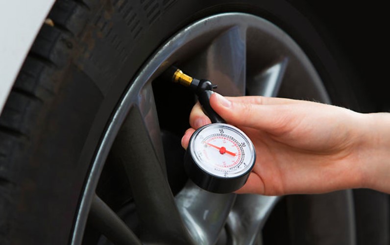 How to check tire pressure