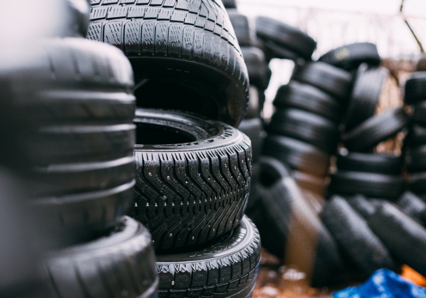 How to know when to replace tires