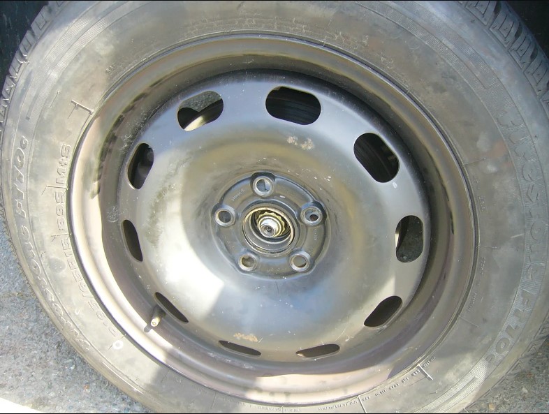What Will Happen if You Drive Too Fast on a Spare Tire